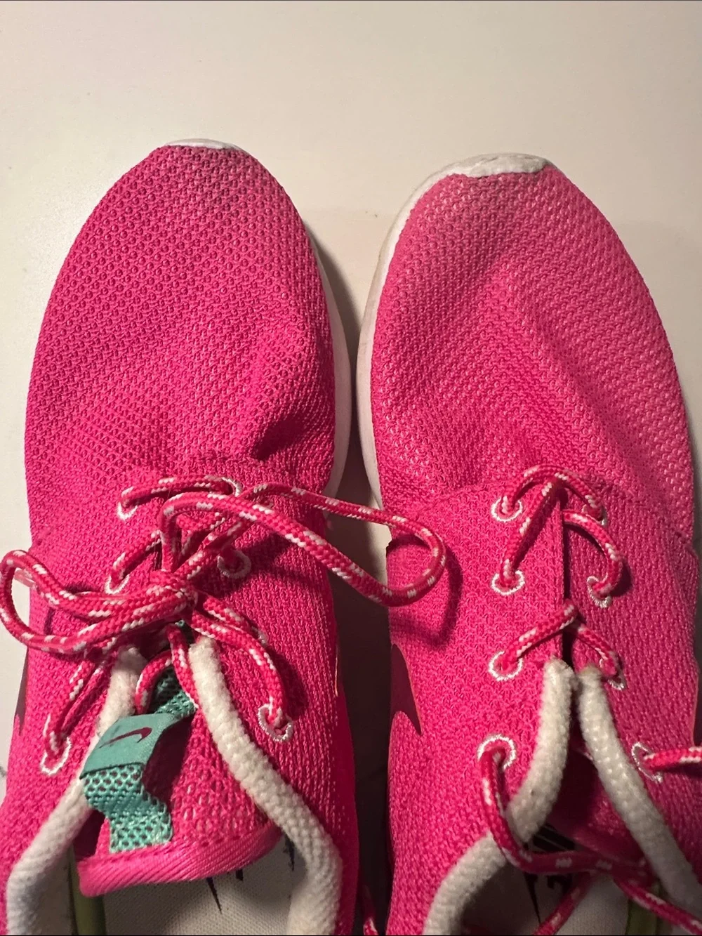 Nike Womans Hot Pink Lightweight Sneakers with Teal Pull Tabs